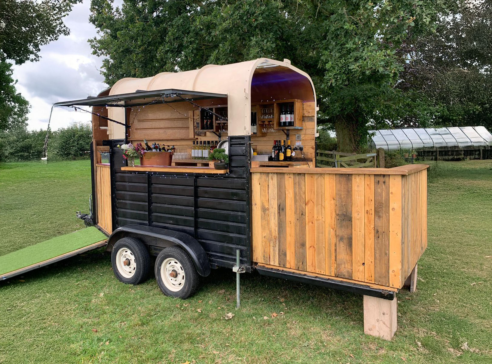 The Horsebox Bar